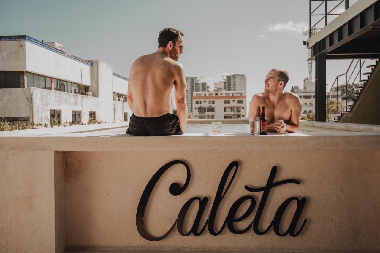Caleta Hostel Rooftop & Pool Cancun Exterior photo