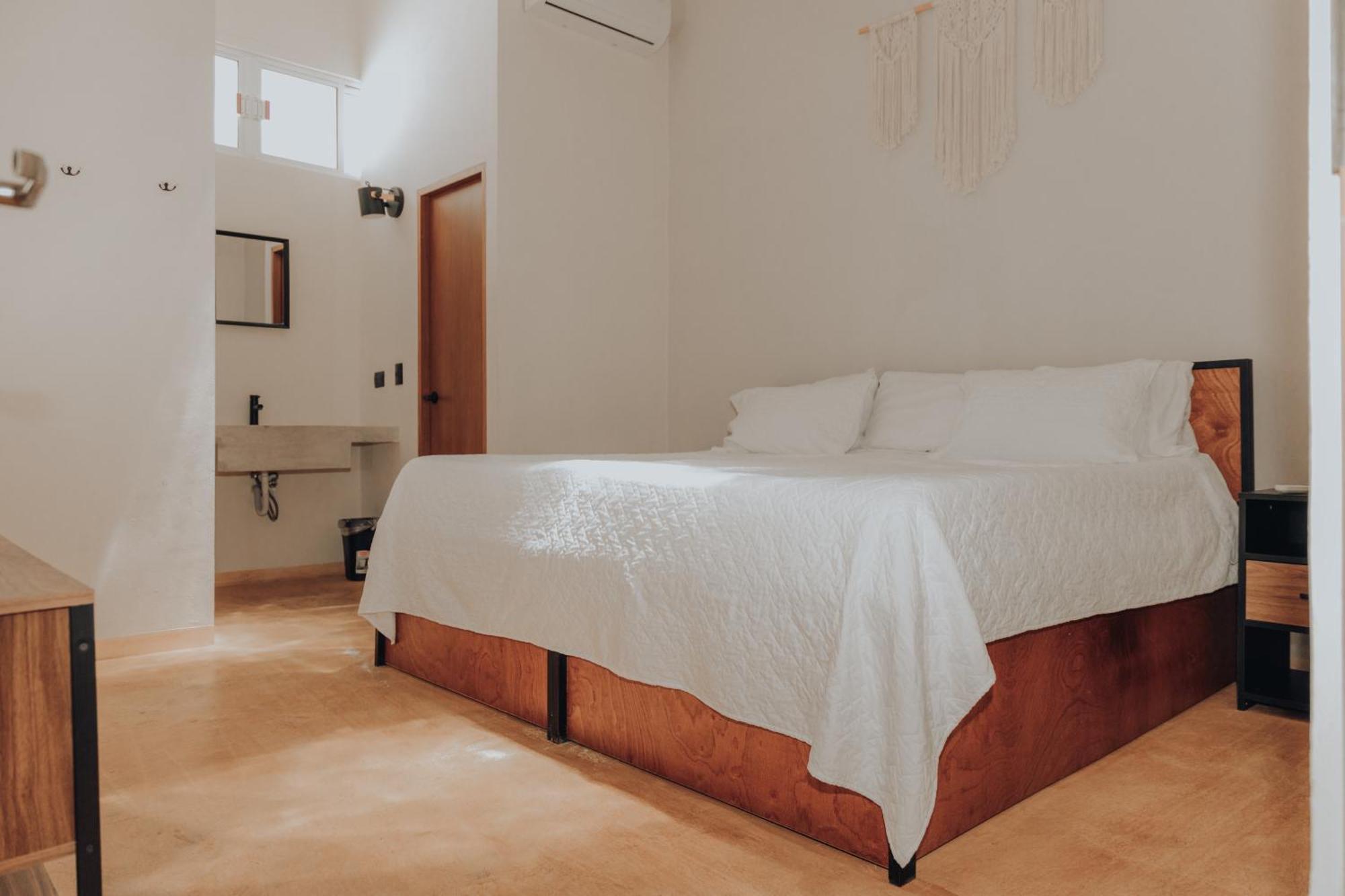 Caleta Hostel Rooftop & Pool Cancun Exterior photo